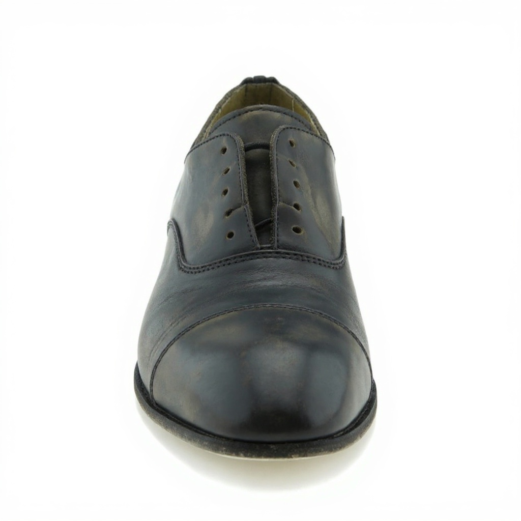 Primer plano detallado del zapato PREMIATA blucher negro, mostrando la textura de la piel de becerro y la construcción artesanal.